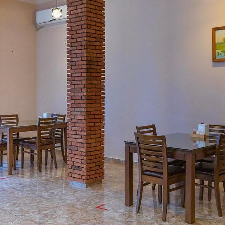 Samni Hotel Уреки Екстериор снимка