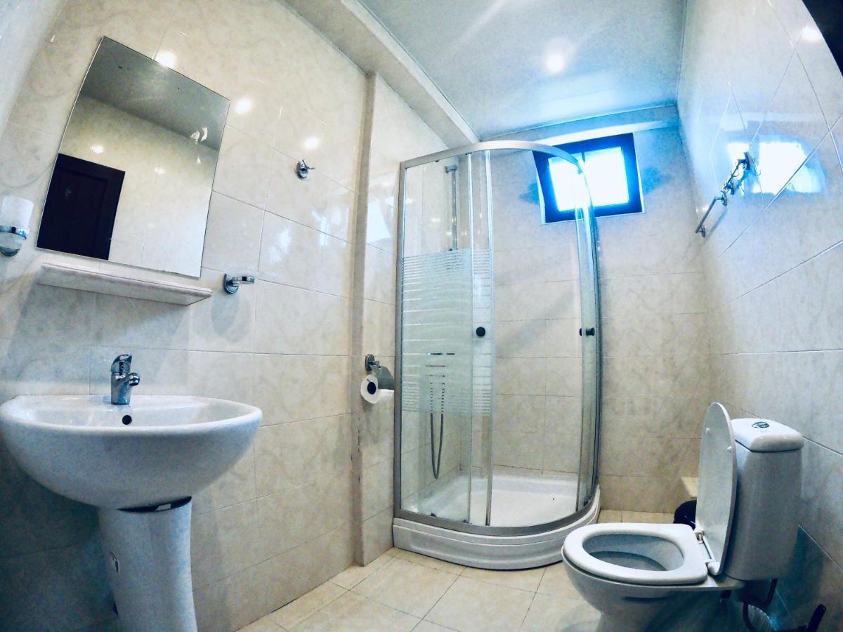Samni Hotel Уреки Екстериор снимка