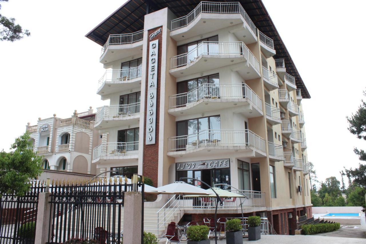 Samni Hotel Уреки Екстериор снимка